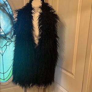 Chic Black Faux Fur Vest